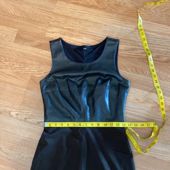 Awesome Little Dress - Picture 5 of 9